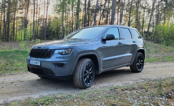 Jeep Grand Cherokee cena 131000 przebieg: 40000, rok produkcji 2021 z Obrzycko małe 379